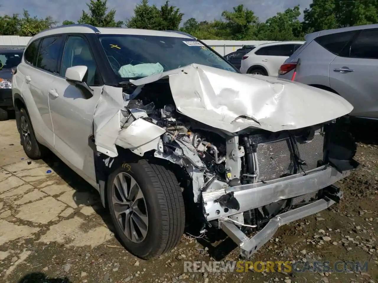 1 Photograph of a damaged car 5TDGZRBH6MS546736 TOYOTA HIGHLANDER 2021