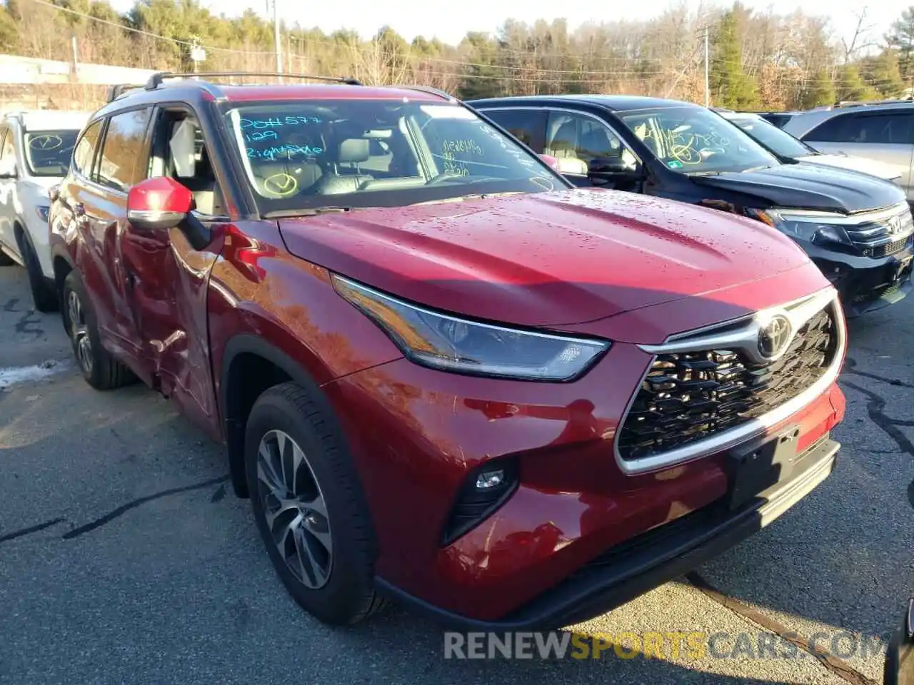 1 Photograph of a damaged car 5TDGZRBH6MS558627 TOYOTA HIGHLANDER 2021