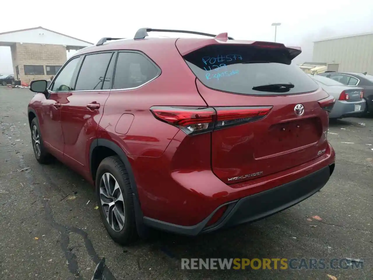 3 Photograph of a damaged car 5TDGZRBH6MS558627 TOYOTA HIGHLANDER 2021