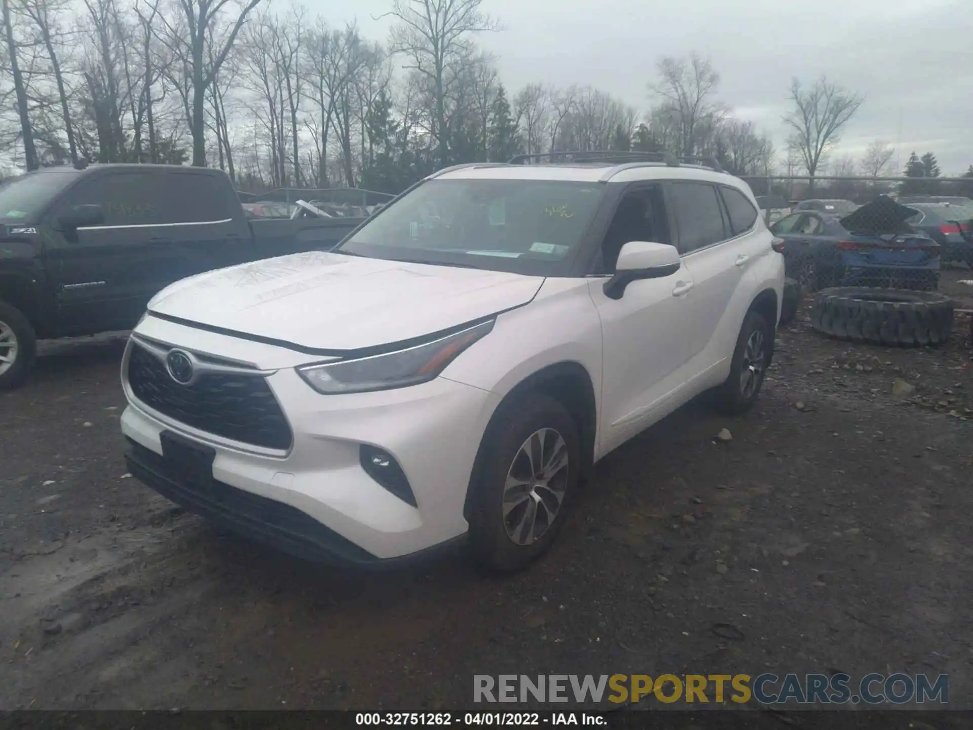 2 Photograph of a damaged car 5TDGZRBH7MS065393 TOYOTA HIGHLANDER 2021