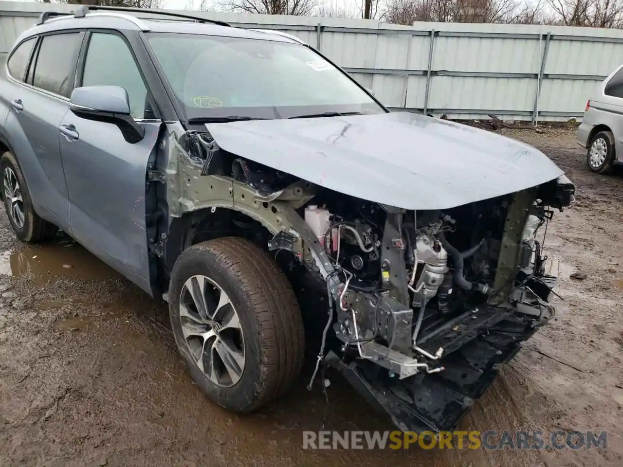 9 Photograph of a damaged car 5TDGZRBH7MS076197 TOYOTA HIGHLANDER 2021