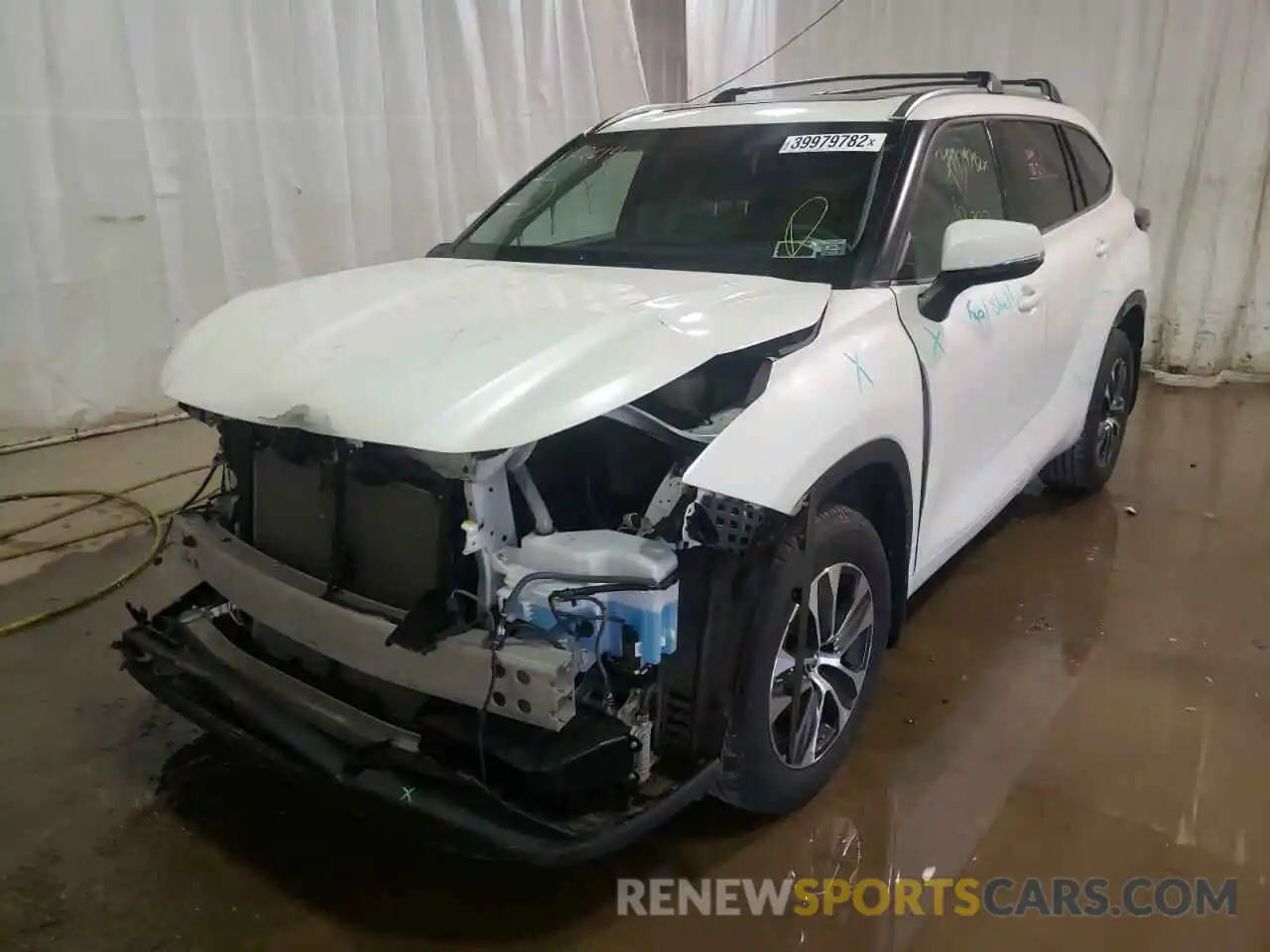 2 Photograph of a damaged car 5TDGZRBH7MS118965 TOYOTA HIGHLANDER 2021