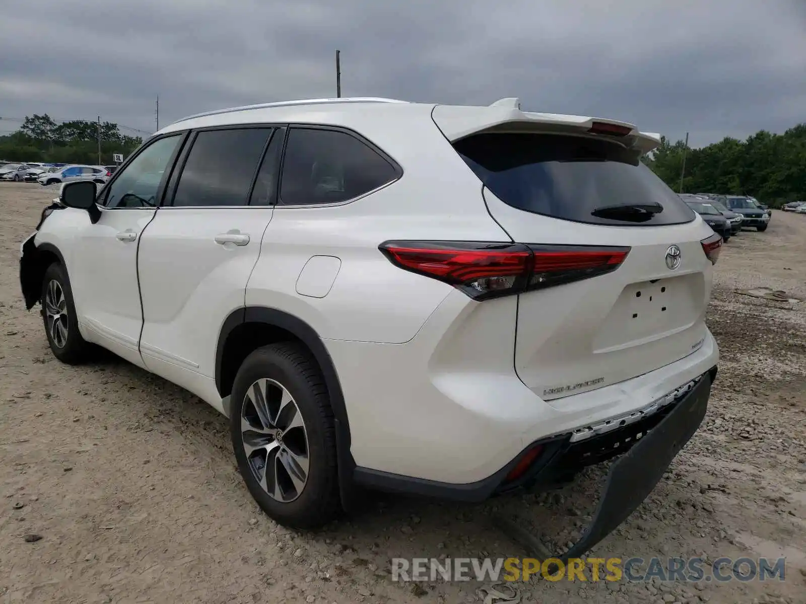 3 Photograph of a damaged car 5TDGZRBH7MS123163 TOYOTA HIGHLANDER 2021