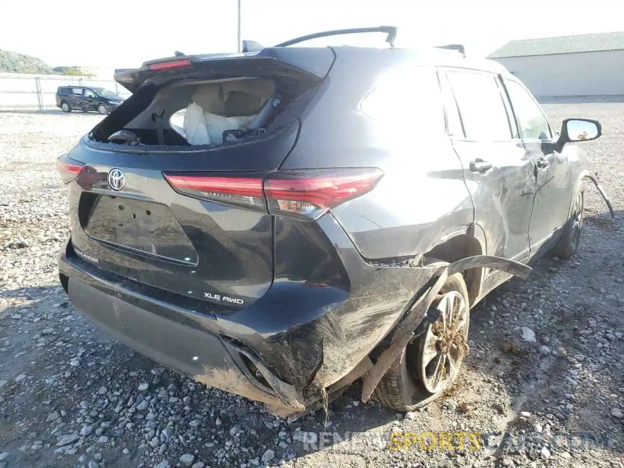 4 Photograph of a damaged car 5TDGZRBH7MS124927 TOYOTA HIGHLANDER 2021