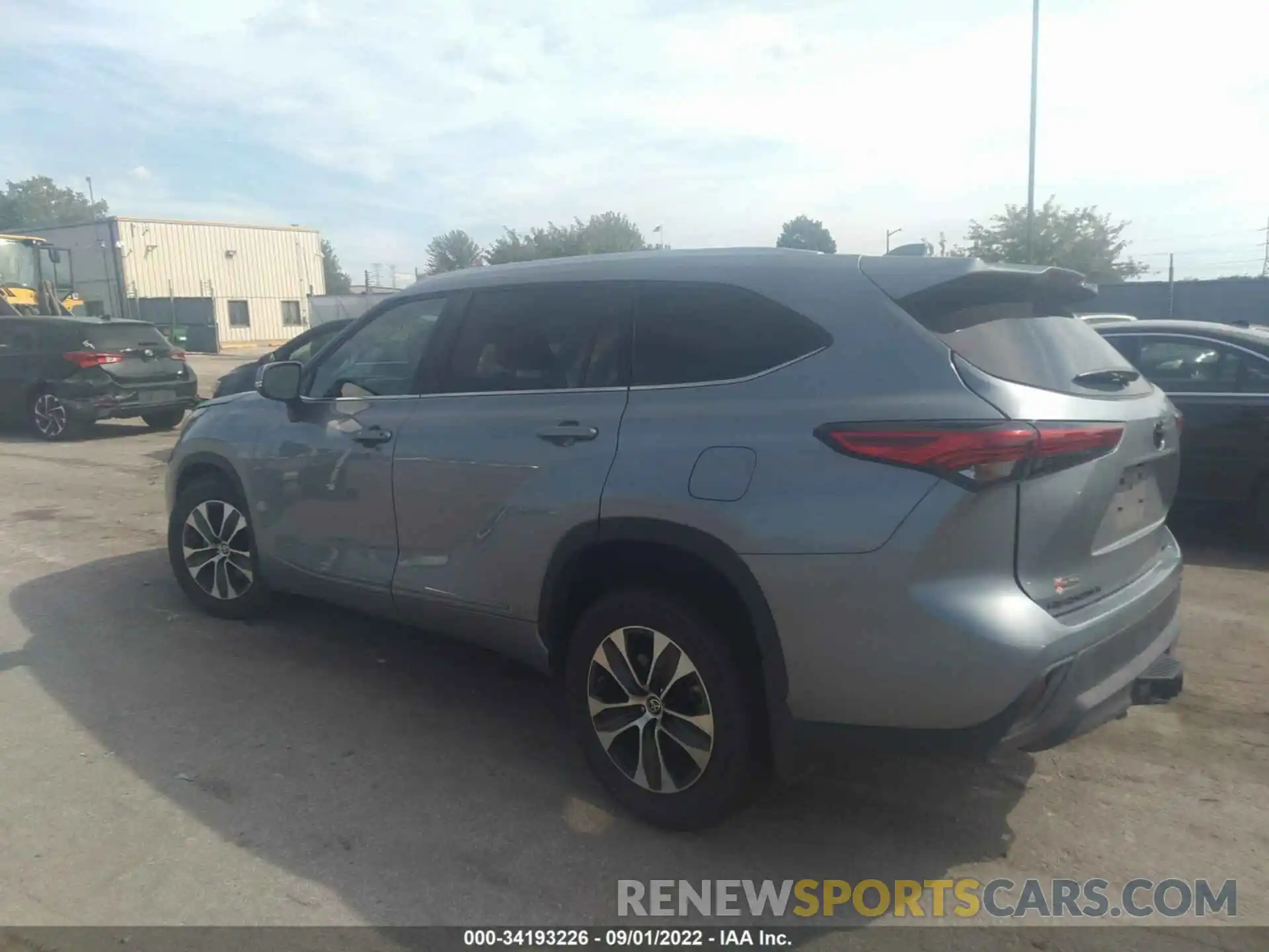 3 Photograph of a damaged car 5TDGZRBH7MS155935 TOYOTA HIGHLANDER 2021