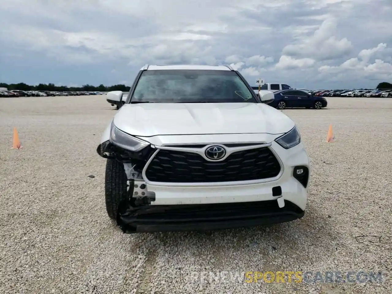 9 Photograph of a damaged car 5TDGZRBH7MS539410 TOYOTA HIGHLANDER 2021