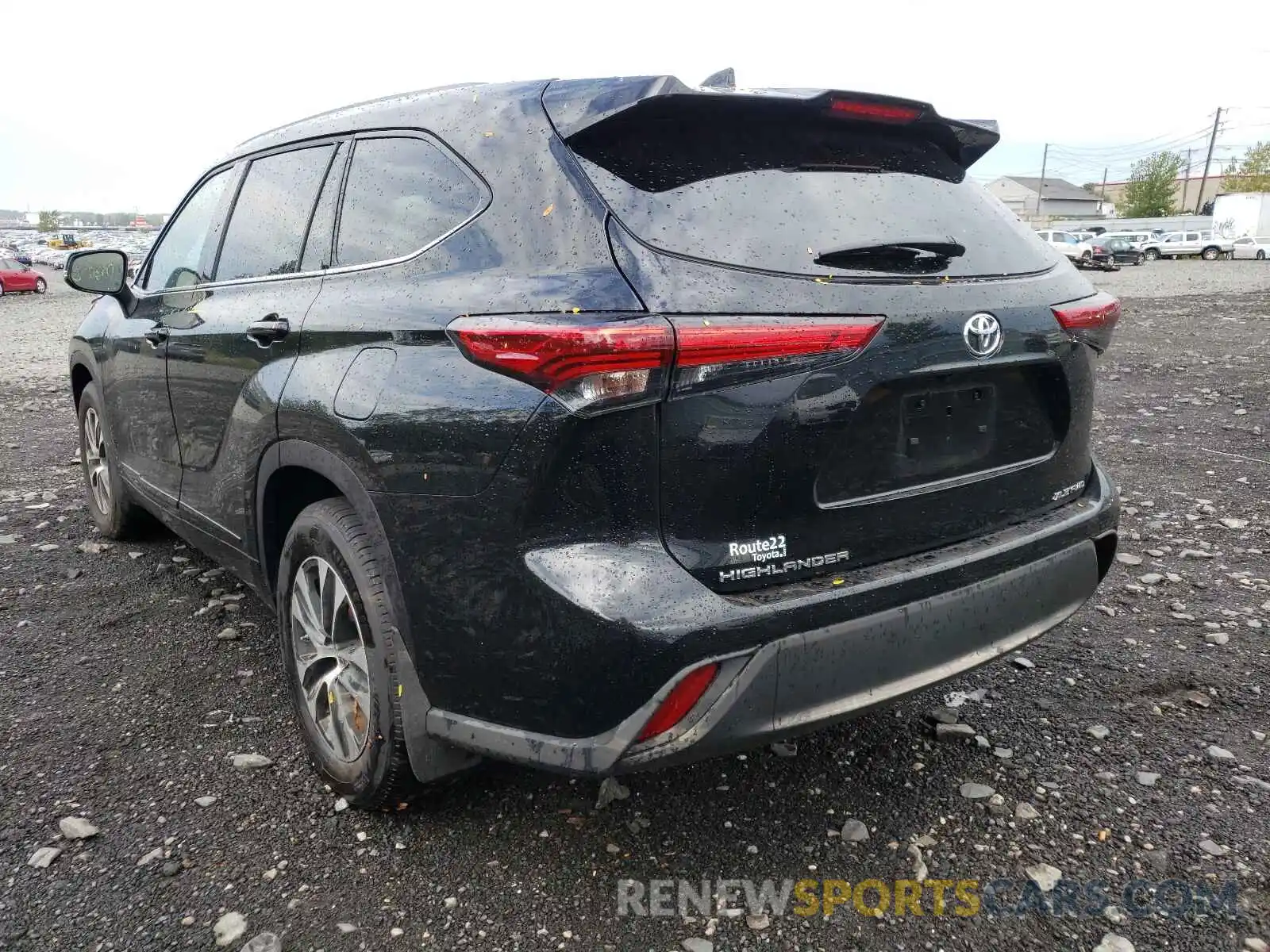 3 Photograph of a damaged car 5TDGZRBH7MS542372 TOYOTA HIGHLANDER 2021