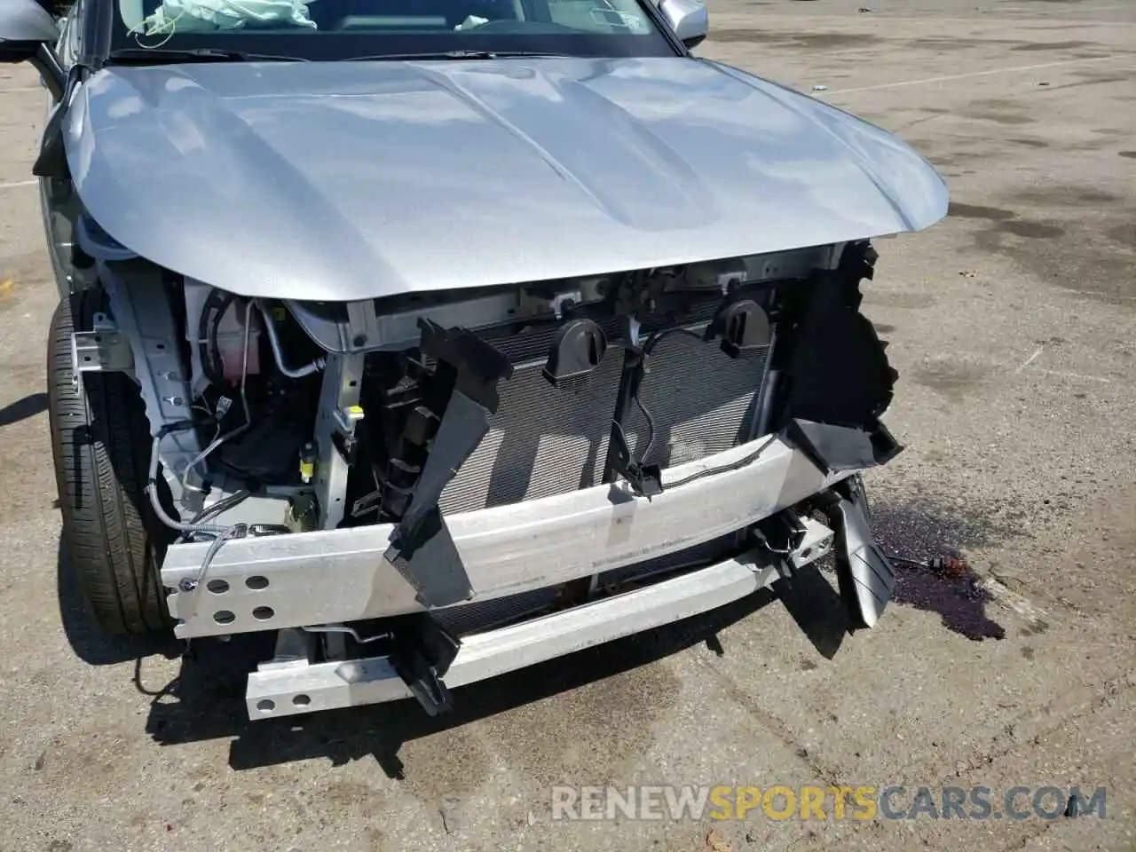 9 Photograph of a damaged car 5TDGZRBH7MS548124 TOYOTA HIGHLANDER 2021