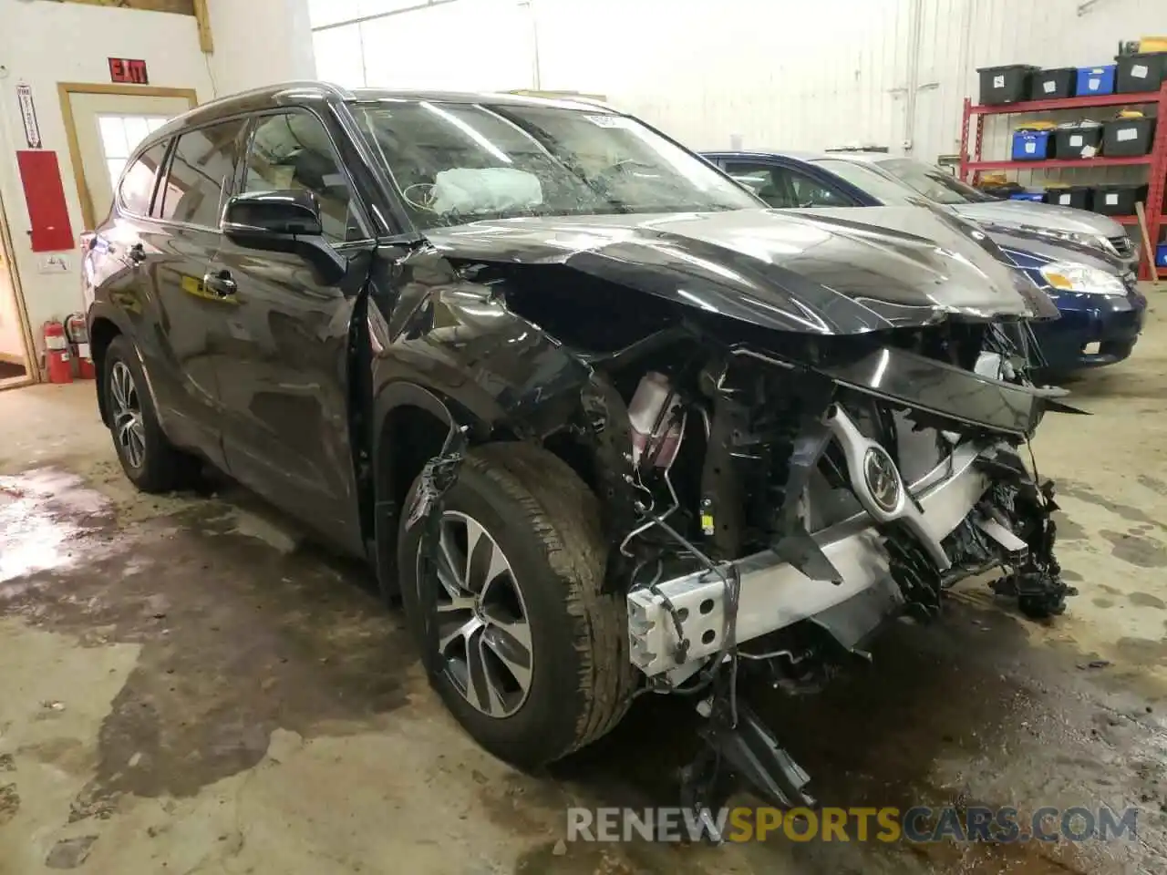 1 Photograph of a damaged car 5TDGZRBH7MS558264 TOYOTA HIGHLANDER 2021