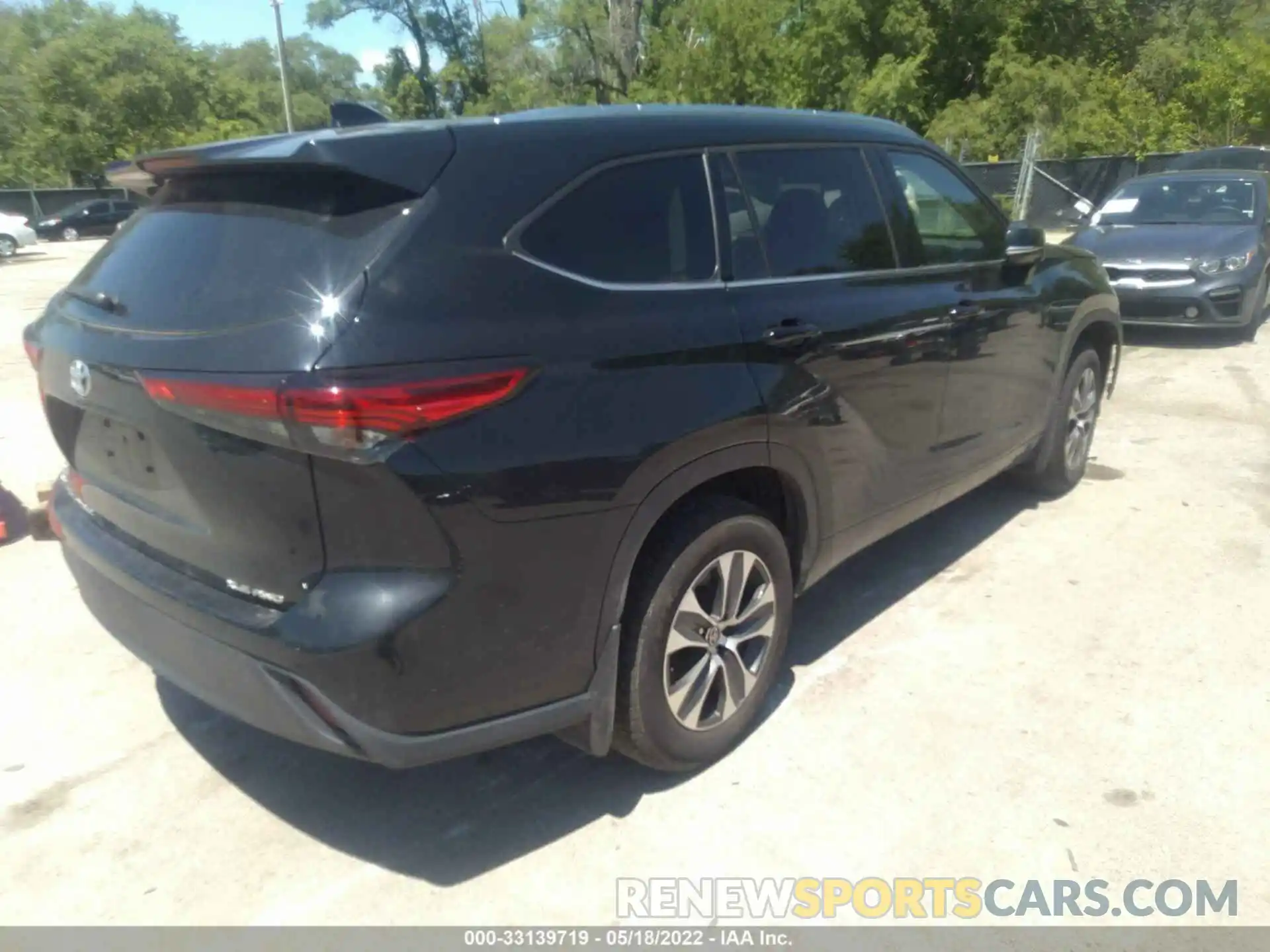 4 Photograph of a damaged car 5TDGZRBH8MS059117 TOYOTA HIGHLANDER 2021