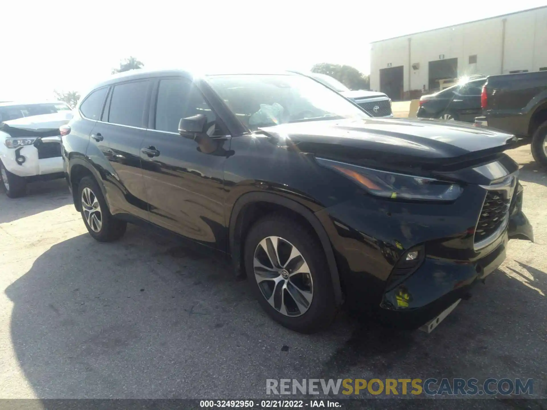 1 Photograph of a damaged car 5TDGZRBH8MS067959 TOYOTA HIGHLANDER 2021