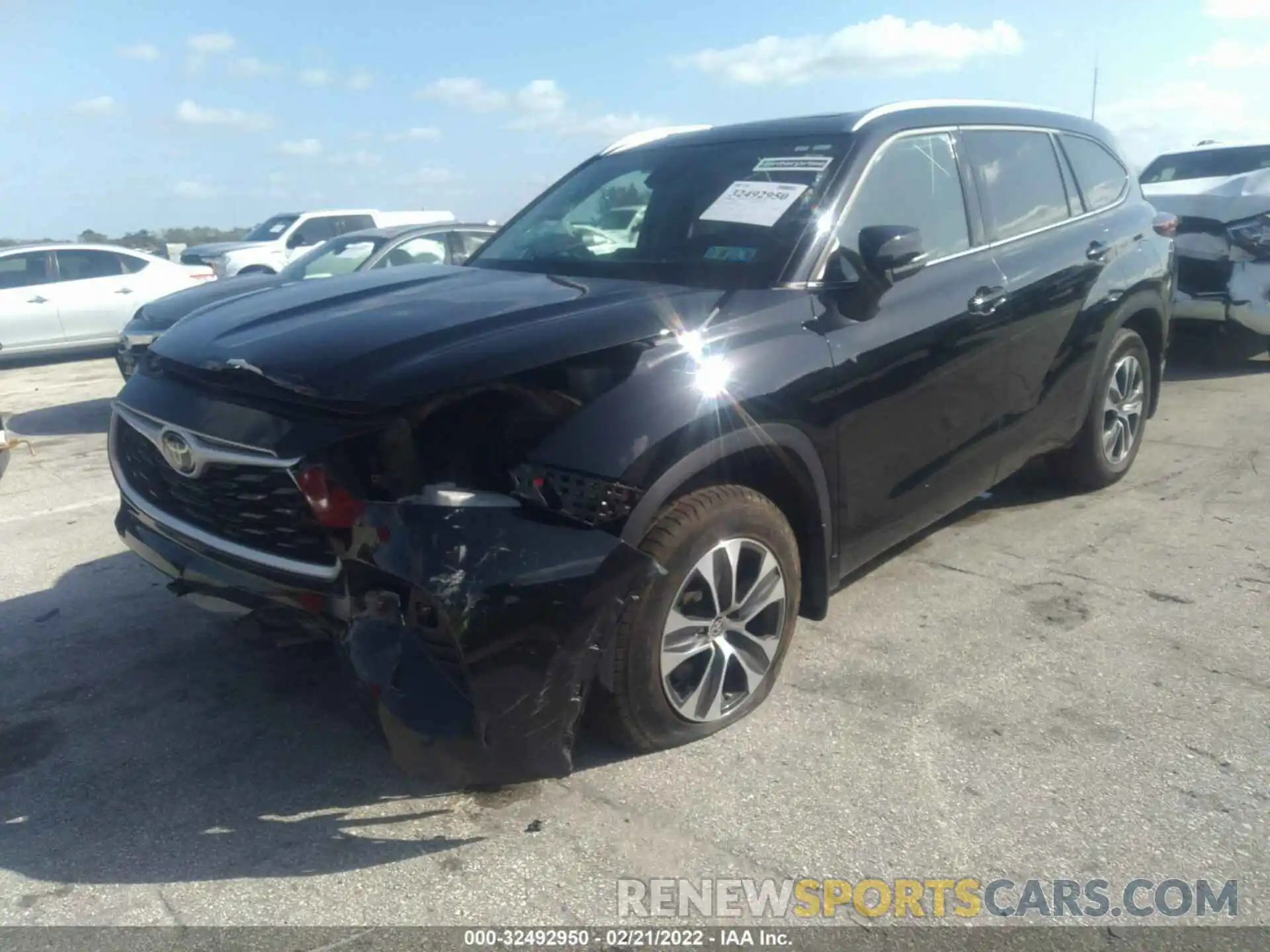 2 Photograph of a damaged car 5TDGZRBH8MS067959 TOYOTA HIGHLANDER 2021