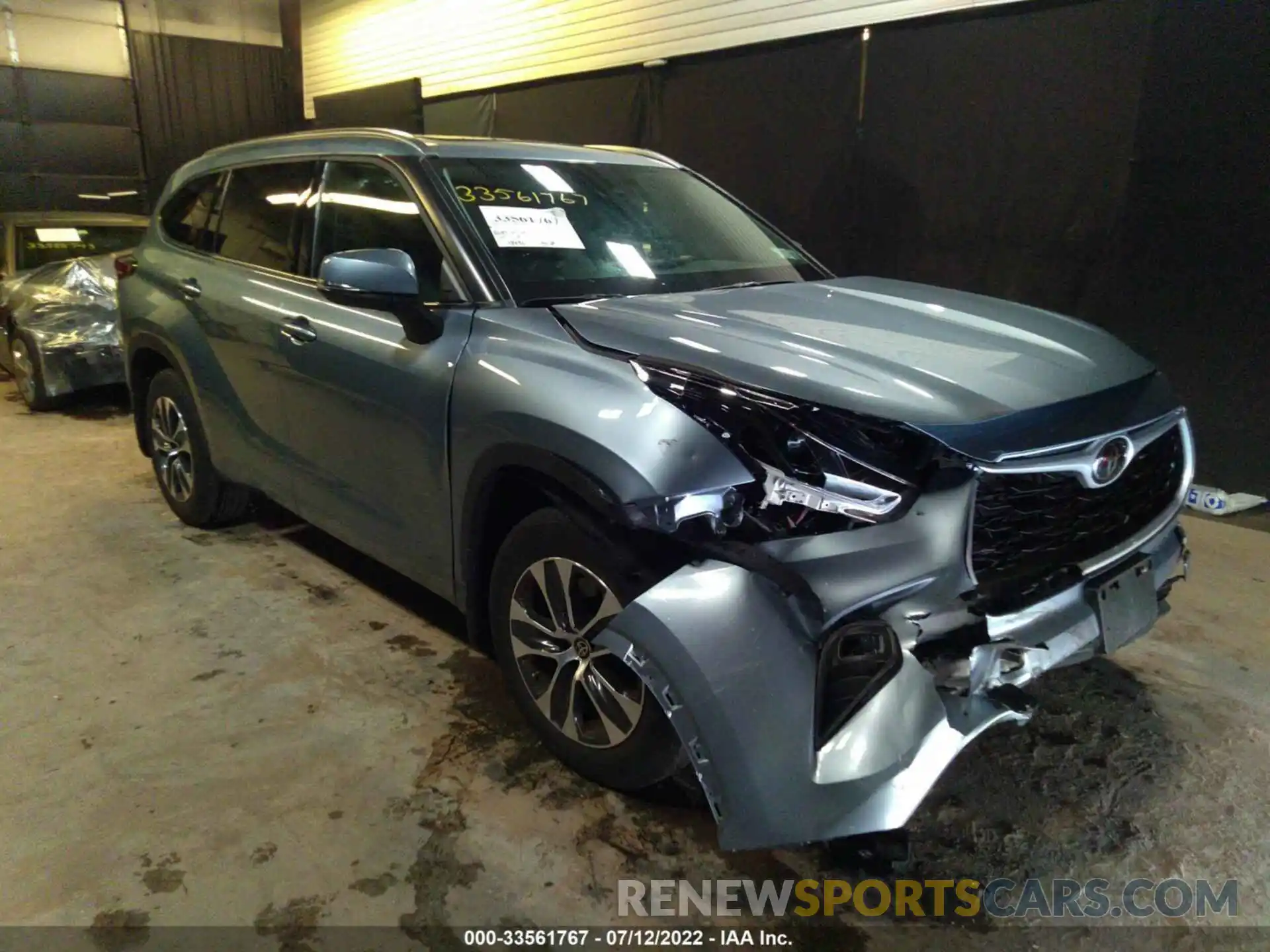 1 Photograph of a damaged car 5TDGZRBH8MS133300 TOYOTA HIGHLANDER 2021