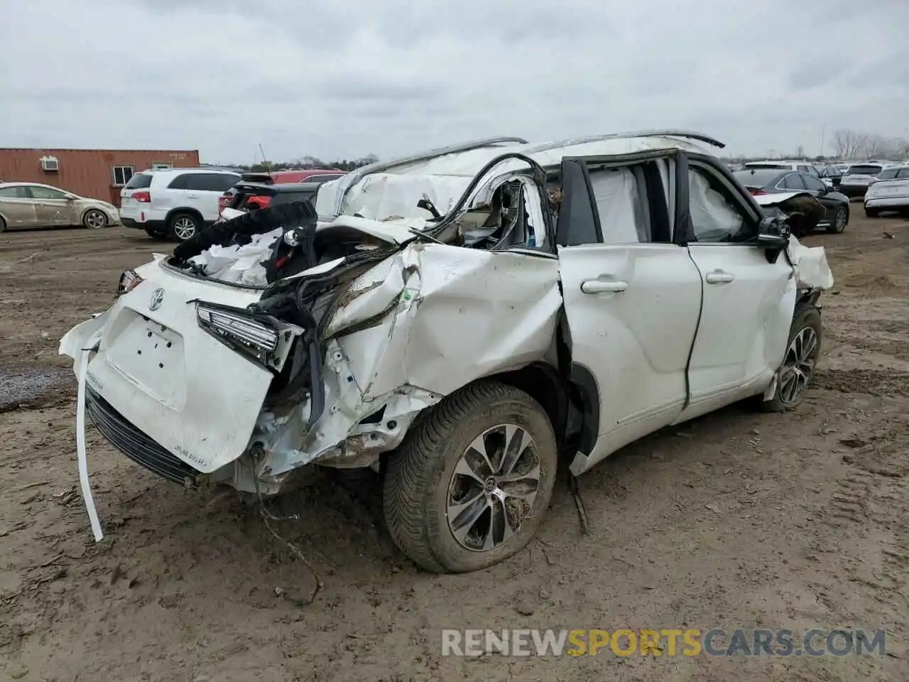 3 Photograph of a damaged car 5TDGZRBH8MS134639 TOYOTA HIGHLANDER 2021