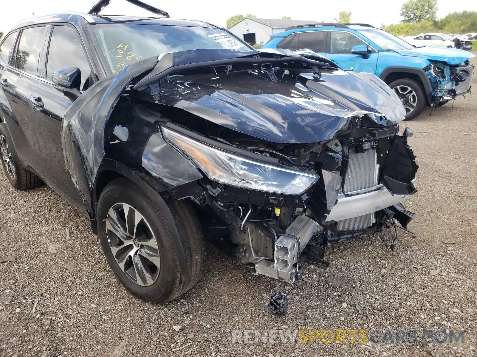 9 Photograph of a damaged car 5TDGZRBH8MS137881 TOYOTA HIGHLANDER 2021