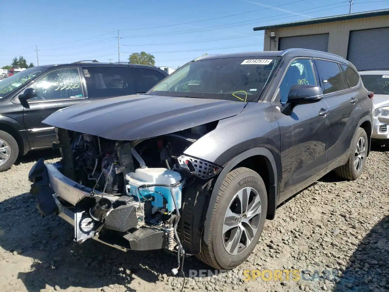 2 Photograph of a damaged car 5TDGZRBH8MS525418 TOYOTA HIGHLANDER 2021