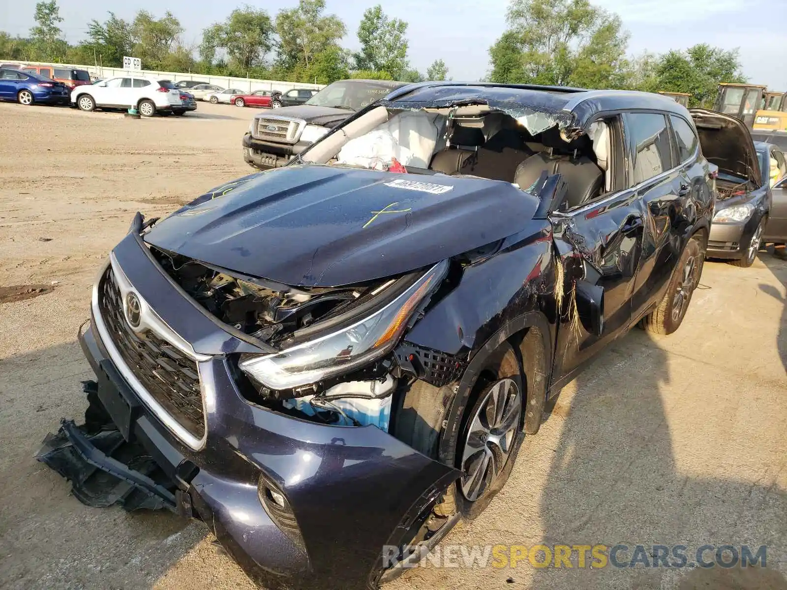 2 Photograph of a damaged car 5TDGZRBH8MS529646 TOYOTA HIGHLANDER 2021