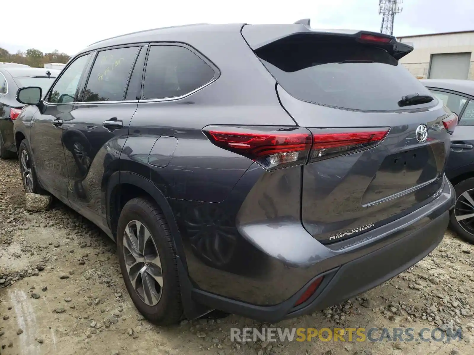 3 Photograph of a damaged car 5TDGZRBH8MS539562 TOYOTA HIGHLANDER 2021