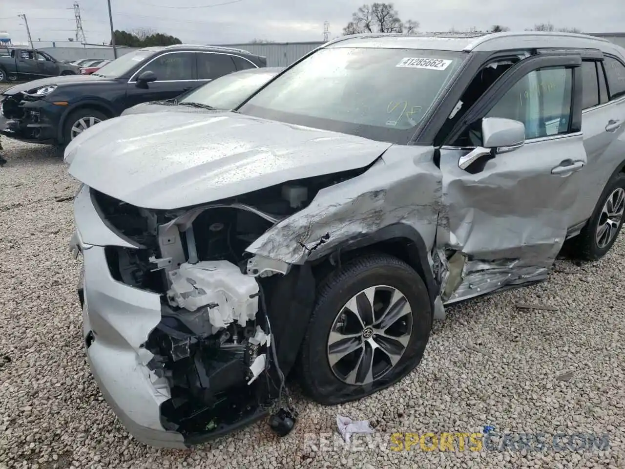 9 Photograph of a damaged car 5TDGZRBH9MS057117 TOYOTA HIGHLANDER 2021