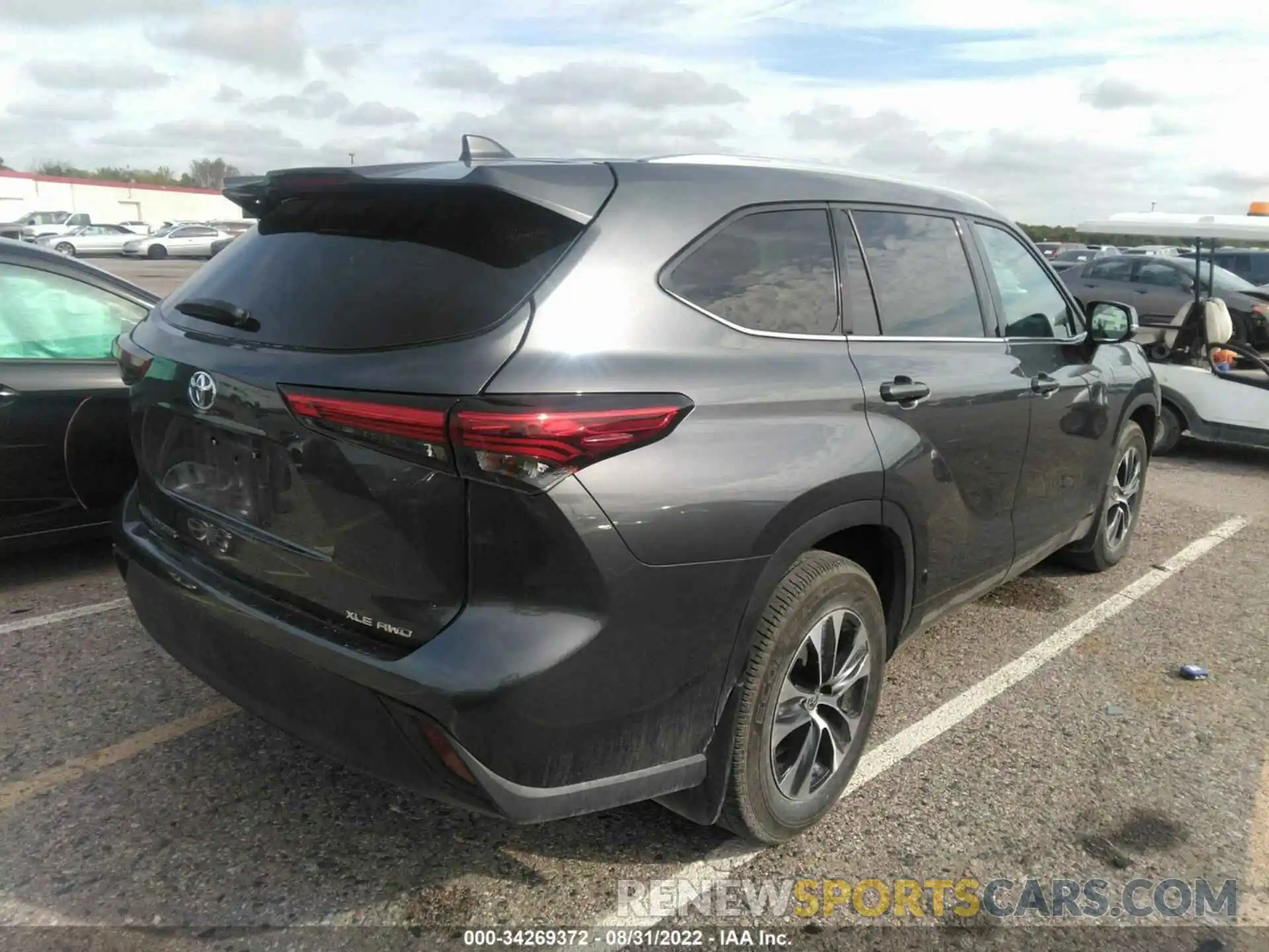 4 Photograph of a damaged car 5TDGZRBH9MS066397 TOYOTA HIGHLANDER 2021