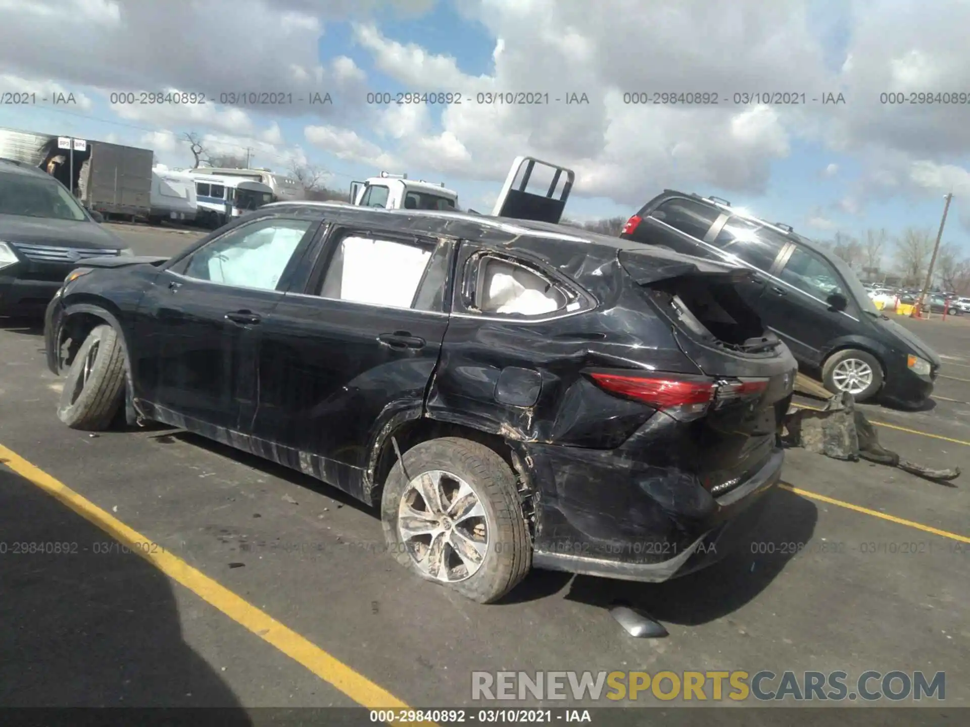 3 Photograph of a damaged car 5TDGZRBH9MS076363 TOYOTA HIGHLANDER 2021