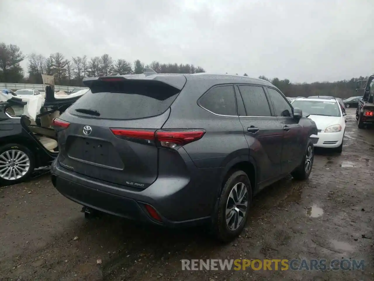 4 Photograph of a damaged car 5TDGZRBH9MS154804 TOYOTA HIGHLANDER 2021