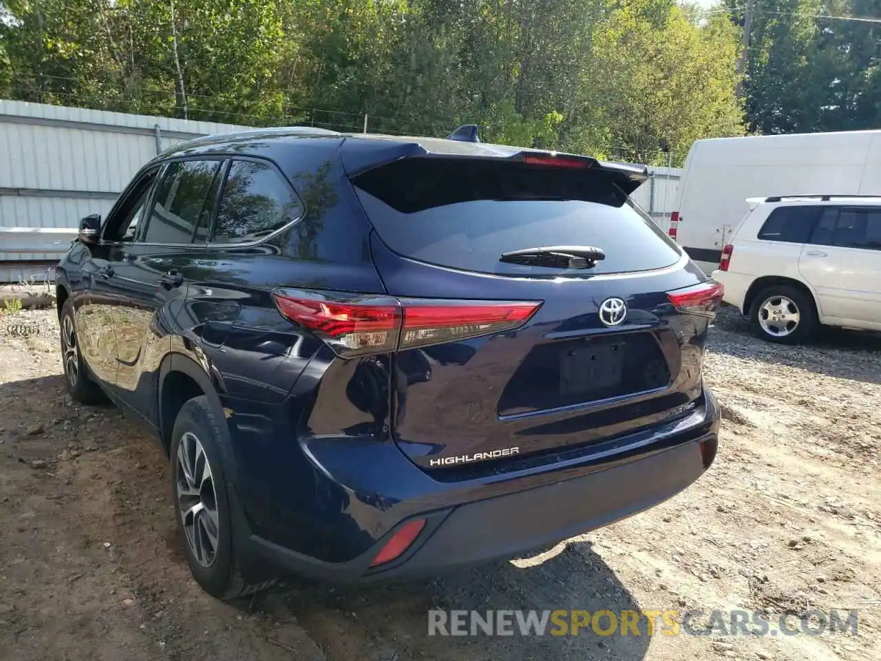 3 Photograph of a damaged car 5TDGZRBH9MS525623 TOYOTA HIGHLANDER 2021