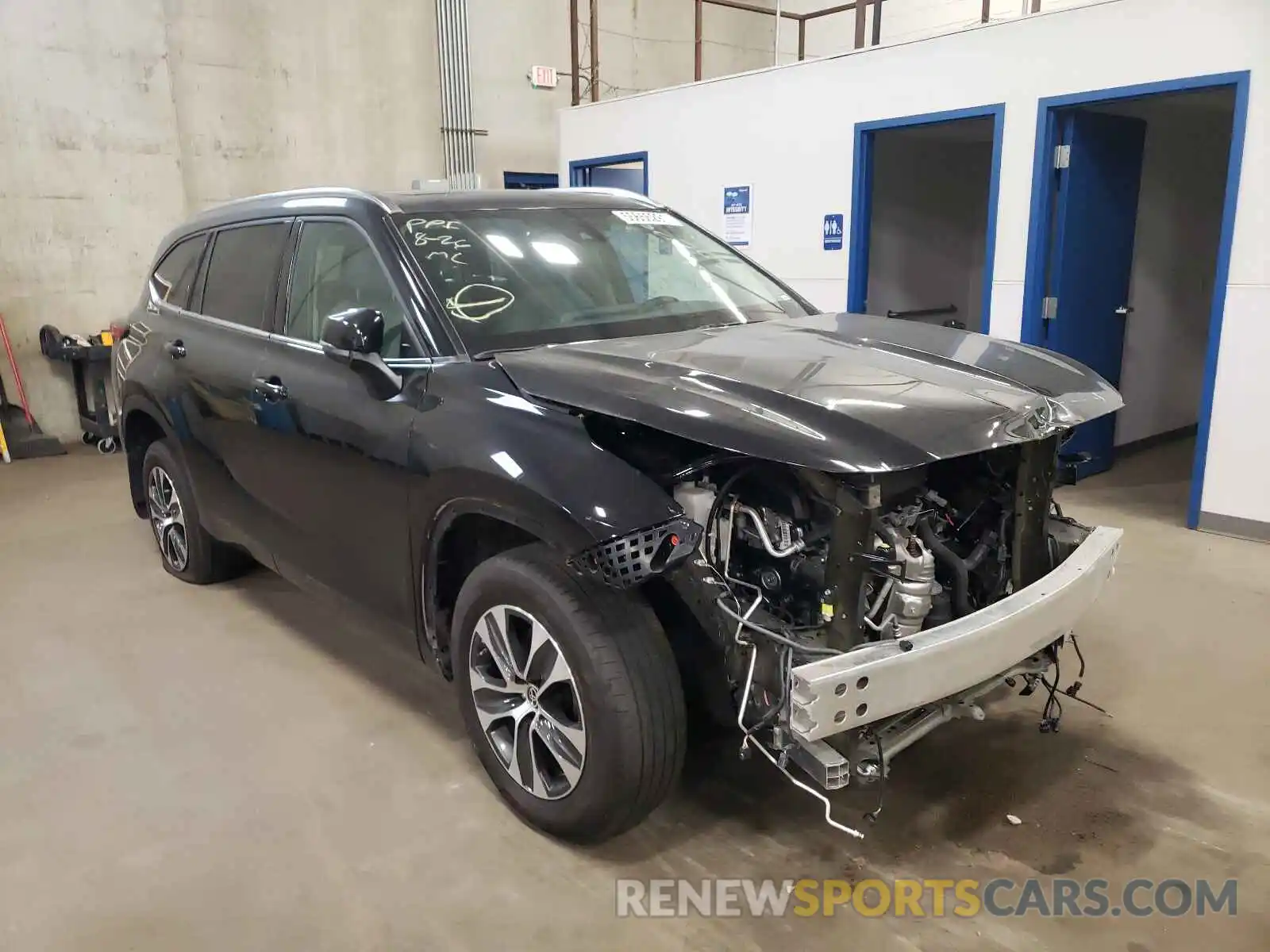 1 Photograph of a damaged car 5TDGZRBH9MS536198 TOYOTA HIGHLANDER 2021