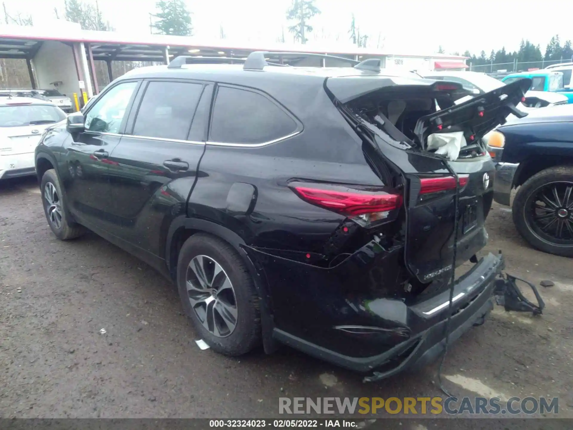 3 Photograph of a damaged car 5TDGZRBH9MS553759 TOYOTA HIGHLANDER 2021