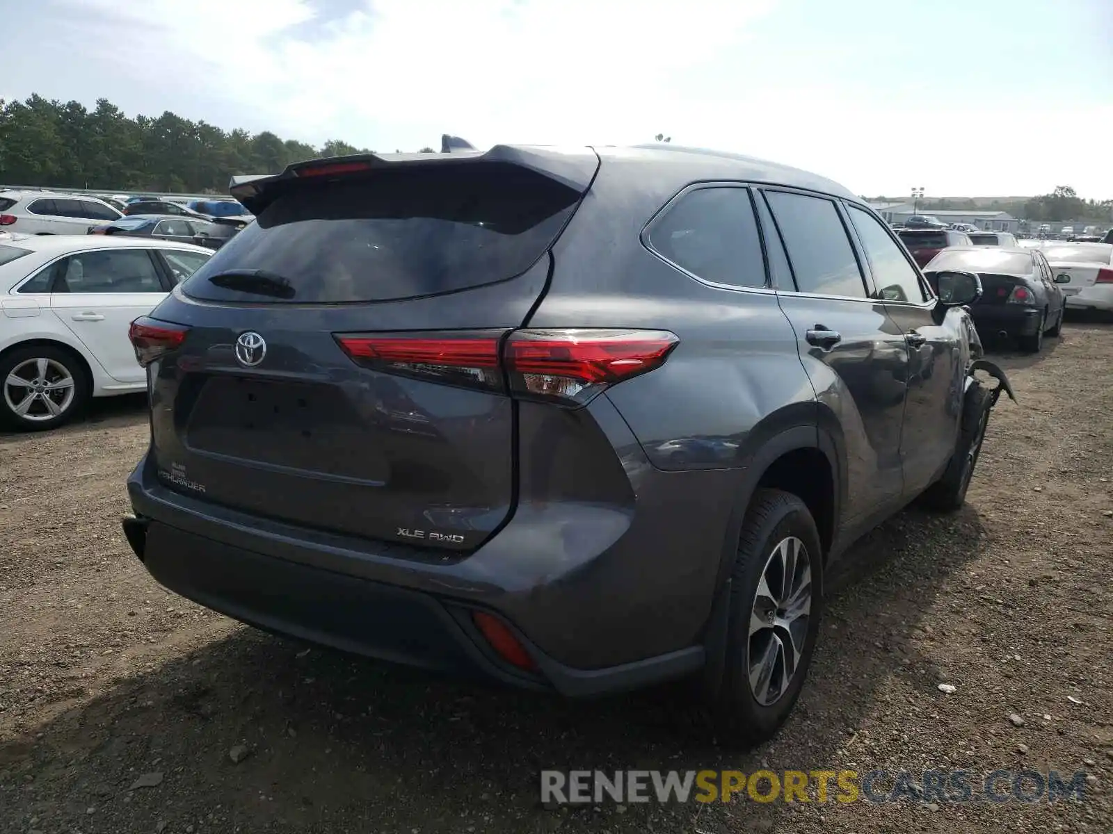 4 Photograph of a damaged car 5TDGZRBH9MS554457 TOYOTA HIGHLANDER 2021