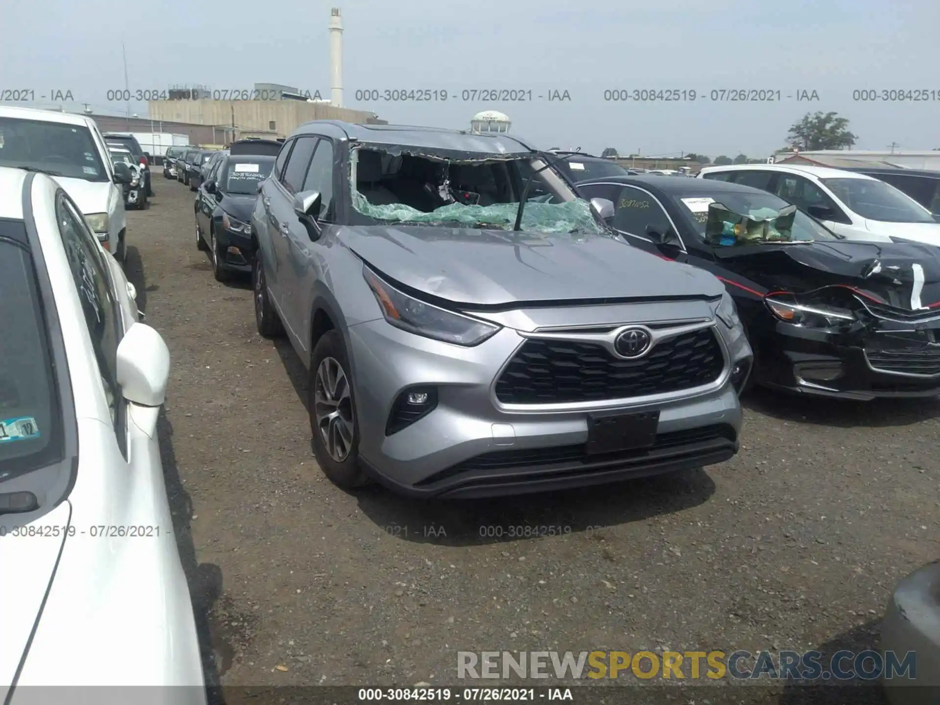 1 Photograph of a damaged car 5TDGZRBHXMS069504 TOYOTA HIGHLANDER 2021