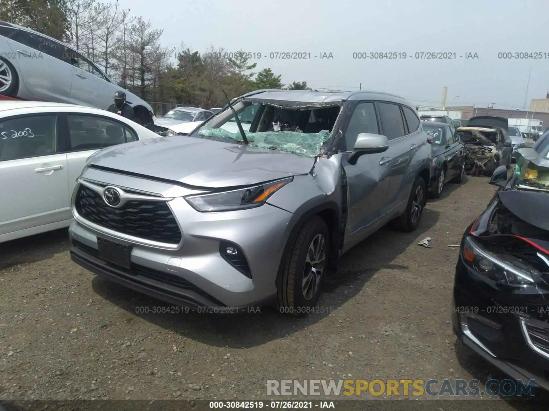 2 Photograph of a damaged car 5TDGZRBHXMS069504 TOYOTA HIGHLANDER 2021