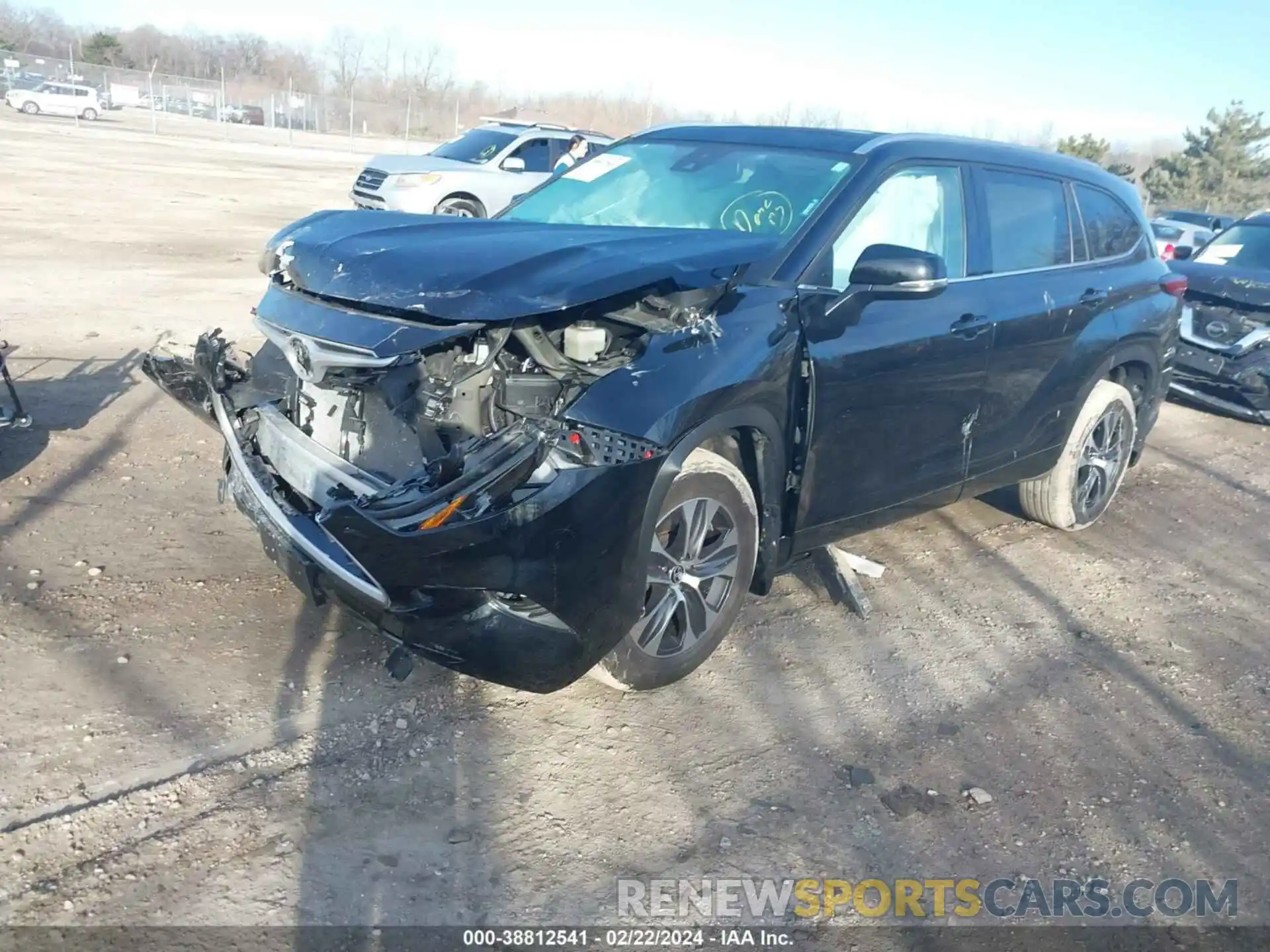 2 Photograph of a damaged car 5TDGZRBHXMS141043 TOYOTA HIGHLANDER 2021