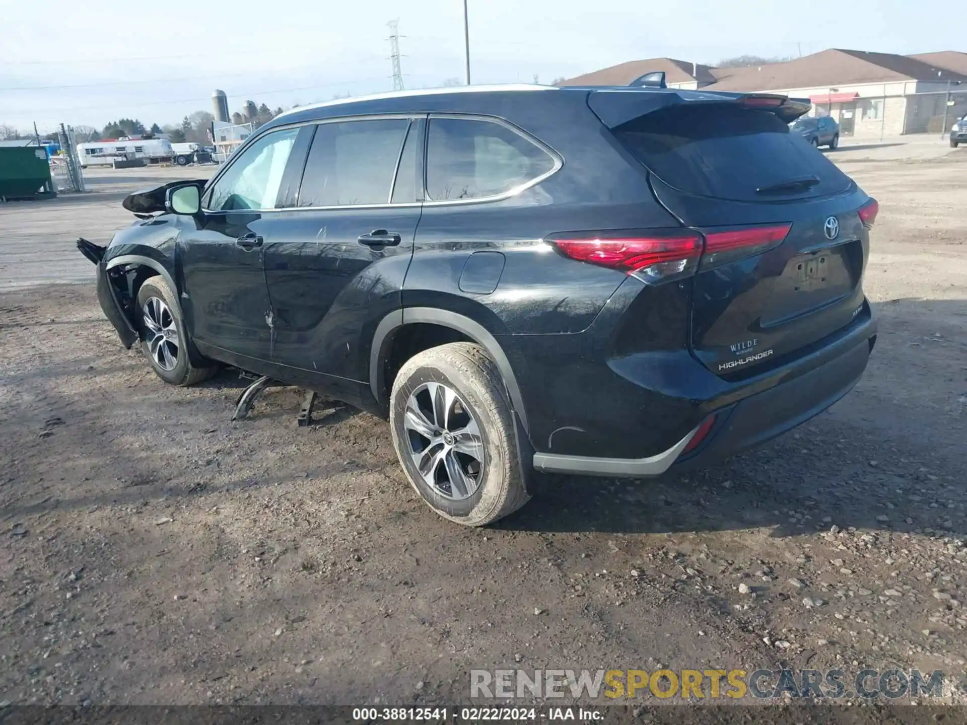 3 Photograph of a damaged car 5TDGZRBHXMS141043 TOYOTA HIGHLANDER 2021