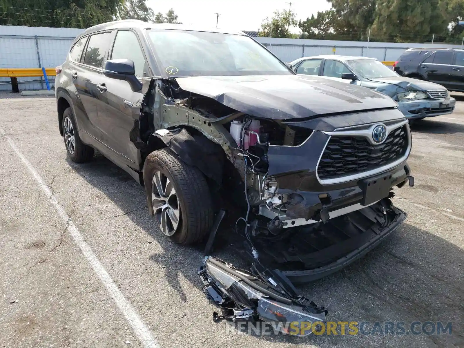 1 Photograph of a damaged car 5TDHARAH0MS007347 TOYOTA HIGHLANDER 2021