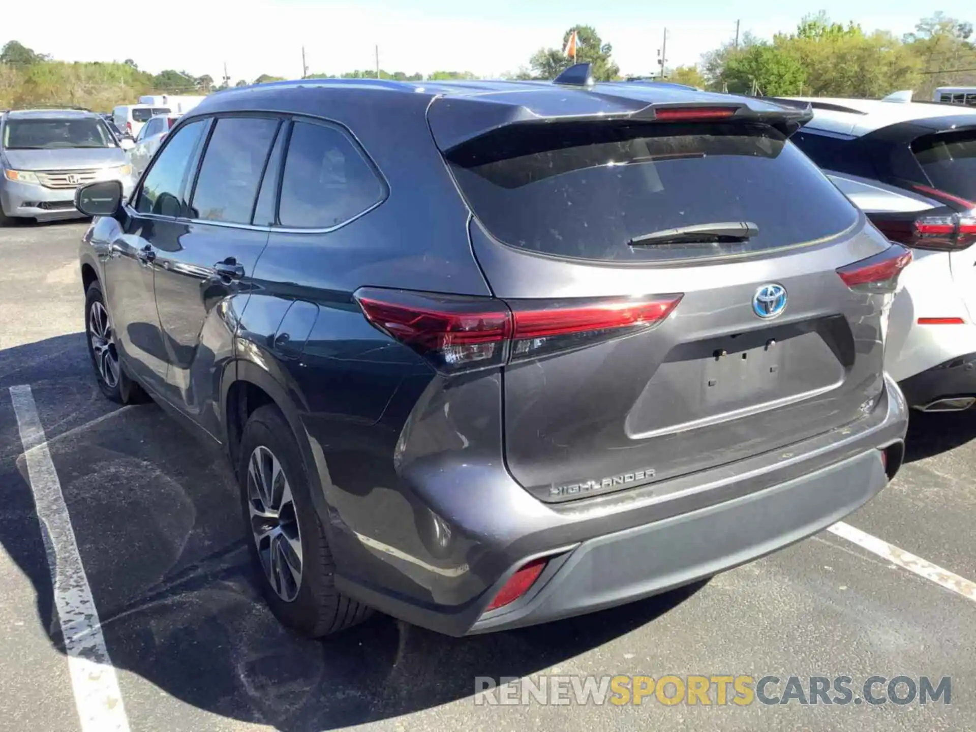 21 Photograph of a damaged car 5TDHARAH0MS509162 TOYOTA HIGHLANDER 2021