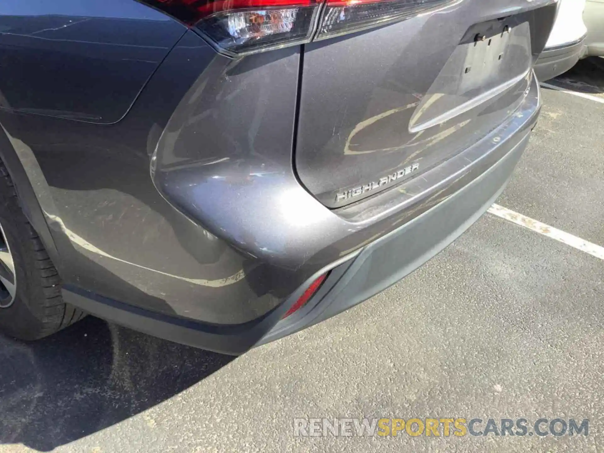 5 Photograph of a damaged car 5TDHARAH0MS509162 TOYOTA HIGHLANDER 2021