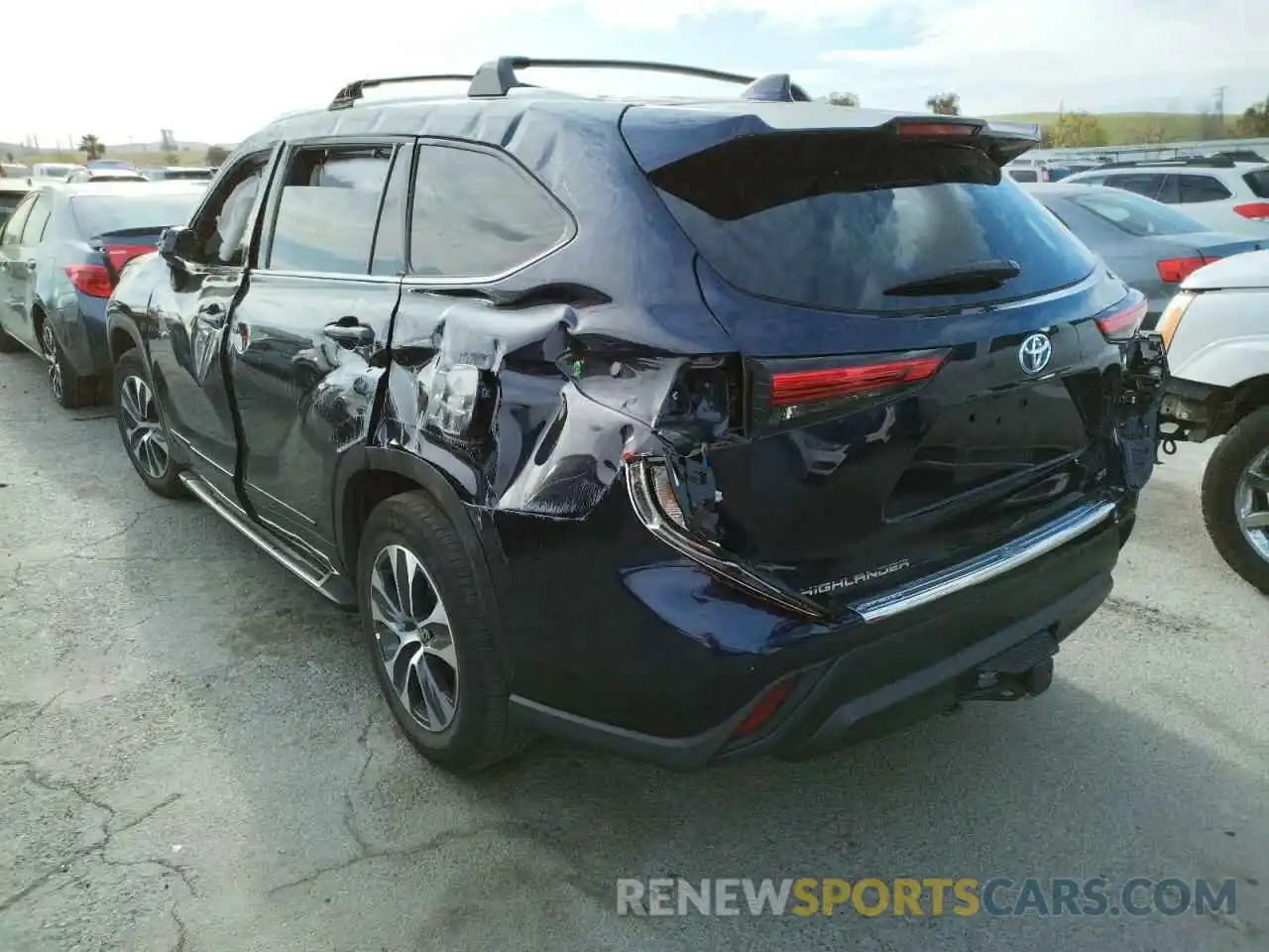 3 Photograph of a damaged car 5TDHARAH1MS504049 TOYOTA HIGHLANDER 2021