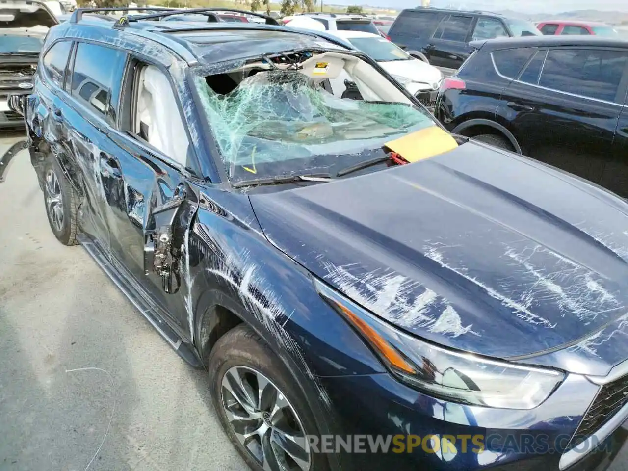 9 Photograph of a damaged car 5TDHARAH1MS504049 TOYOTA HIGHLANDER 2021