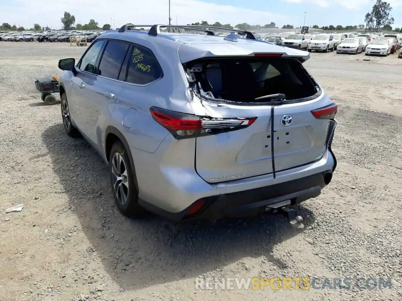 3 Photograph of a damaged car 5TDHARAH5MS505799 TOYOTA HIGHLANDER 2021