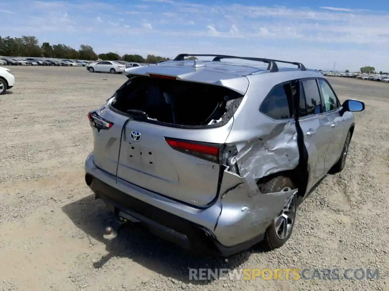 4 Photograph of a damaged car 5TDHARAH5MS505799 TOYOTA HIGHLANDER 2021