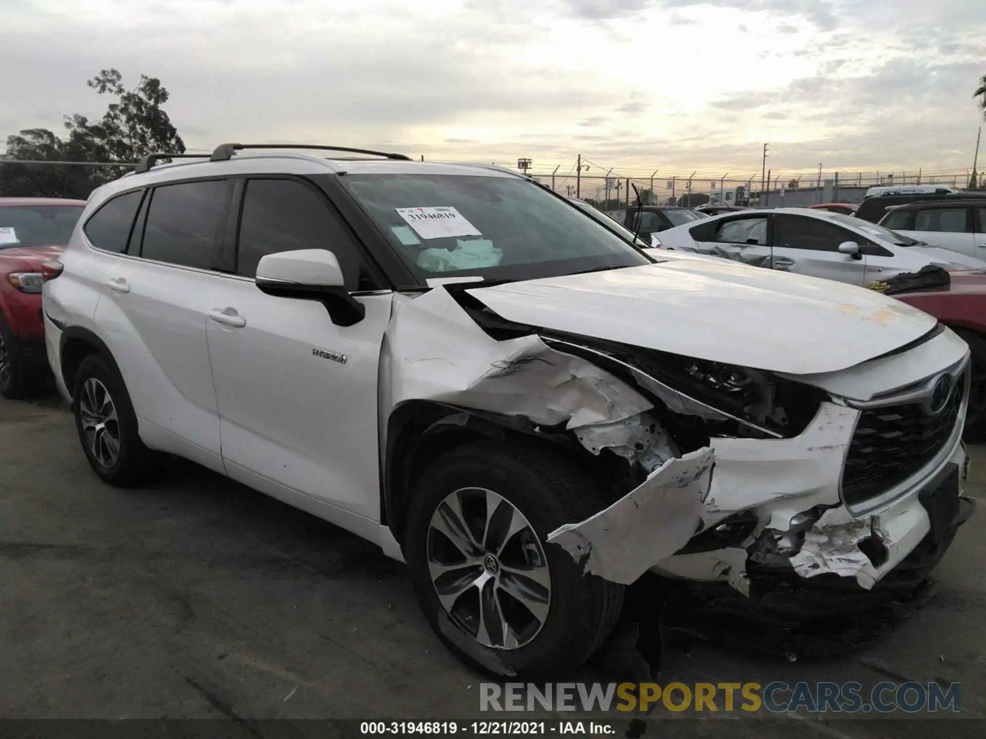 6 Photograph of a damaged car 5TDHARAH7MS506663 TOYOTA HIGHLANDER 2021