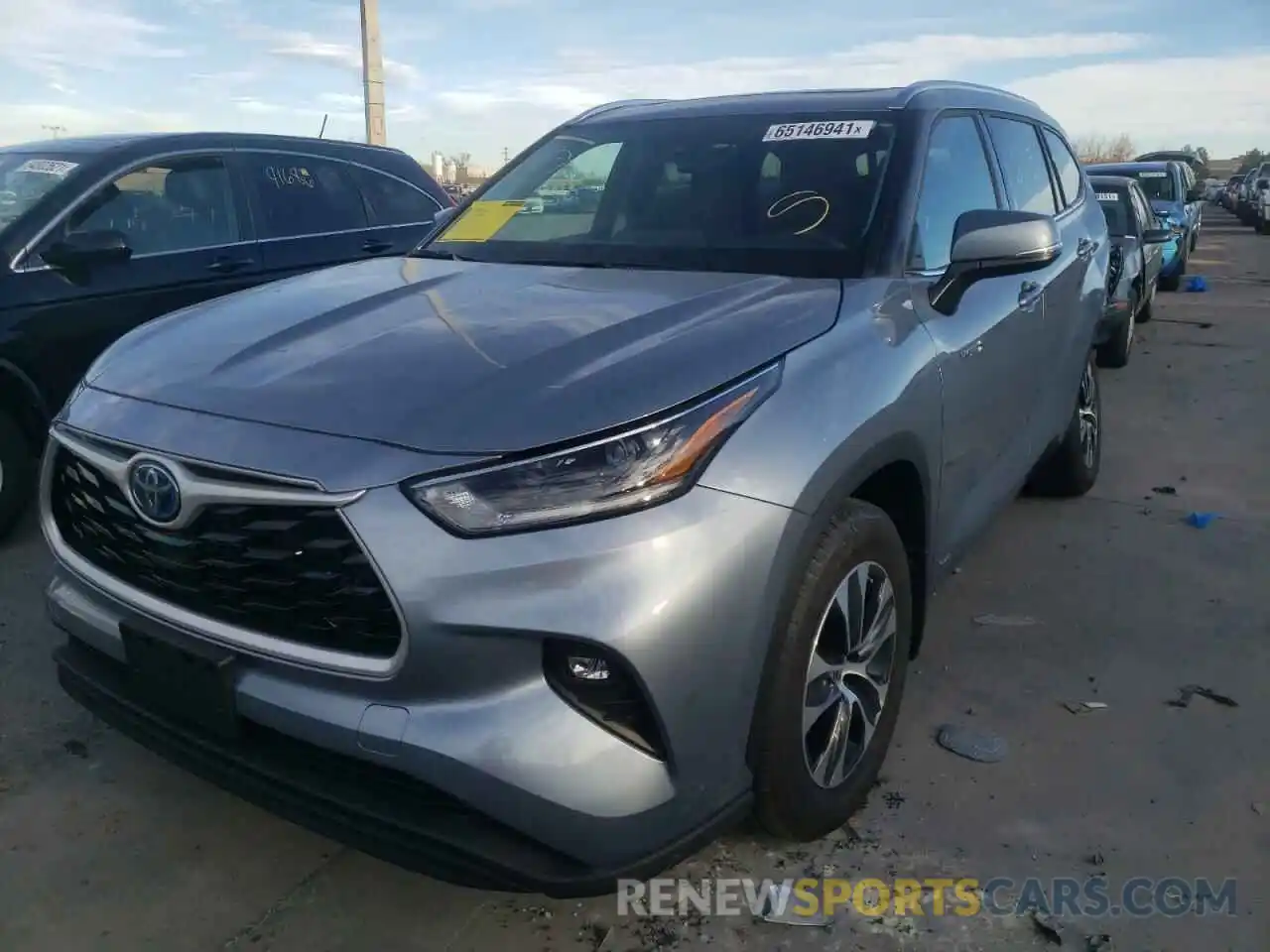 2 Photograph of a damaged car 5TDHBRCH0MS052329 TOYOTA HIGHLANDER 2021