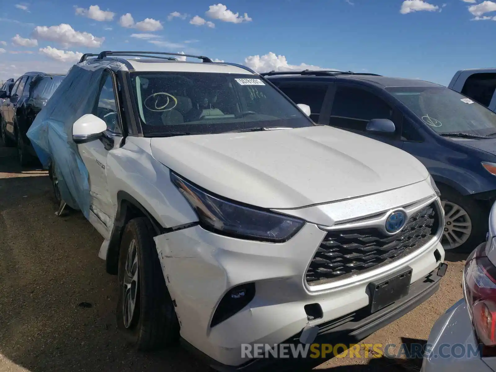 1 Photograph of a damaged car 5TDHBRCH0MS519376 TOYOTA HIGHLANDER 2021