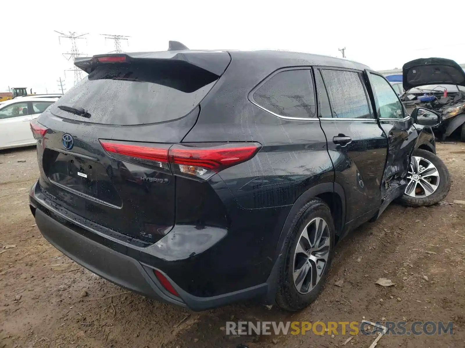 4 Photograph of a damaged car 5TDHBRCH2MS520982 TOYOTA HIGHLANDER 2021