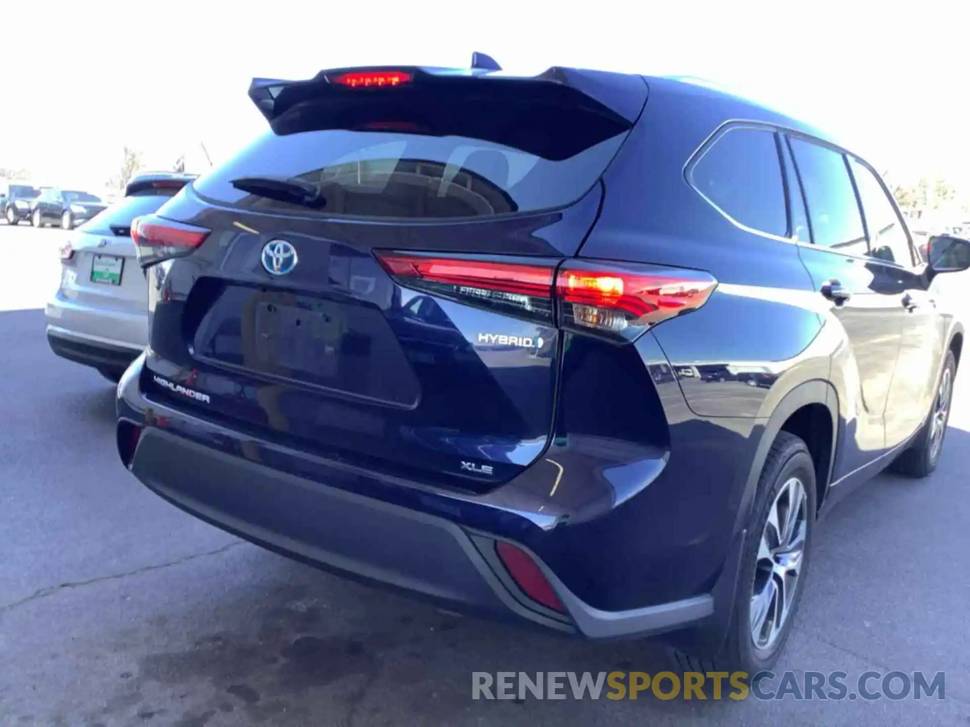 1 Photograph of a damaged car 5TDHBRCH3MS535569 TOYOTA HIGHLANDER 2021