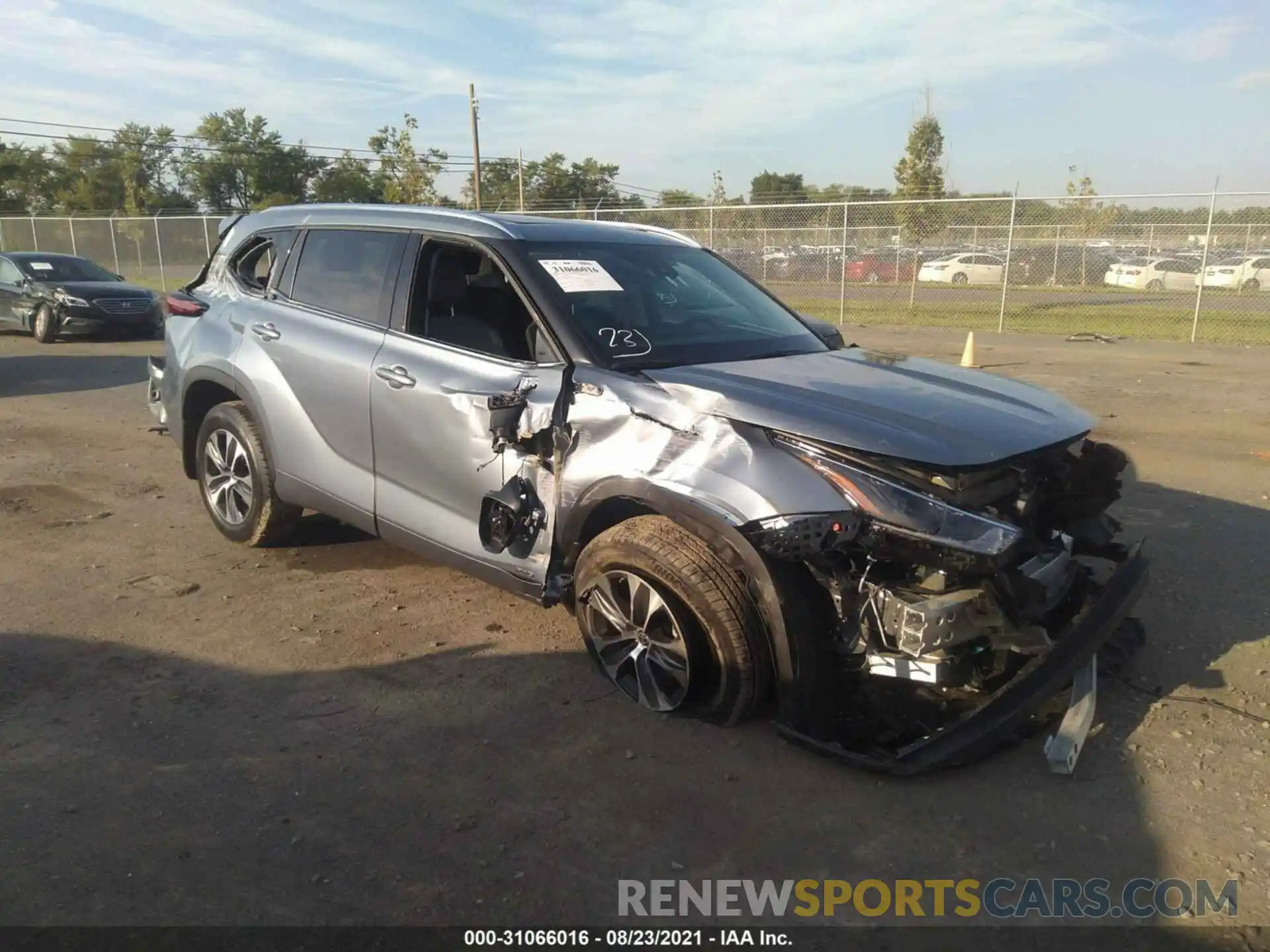 1 Photograph of a damaged car 5TDHBRCH4MS025358 TOYOTA HIGHLANDER 2021