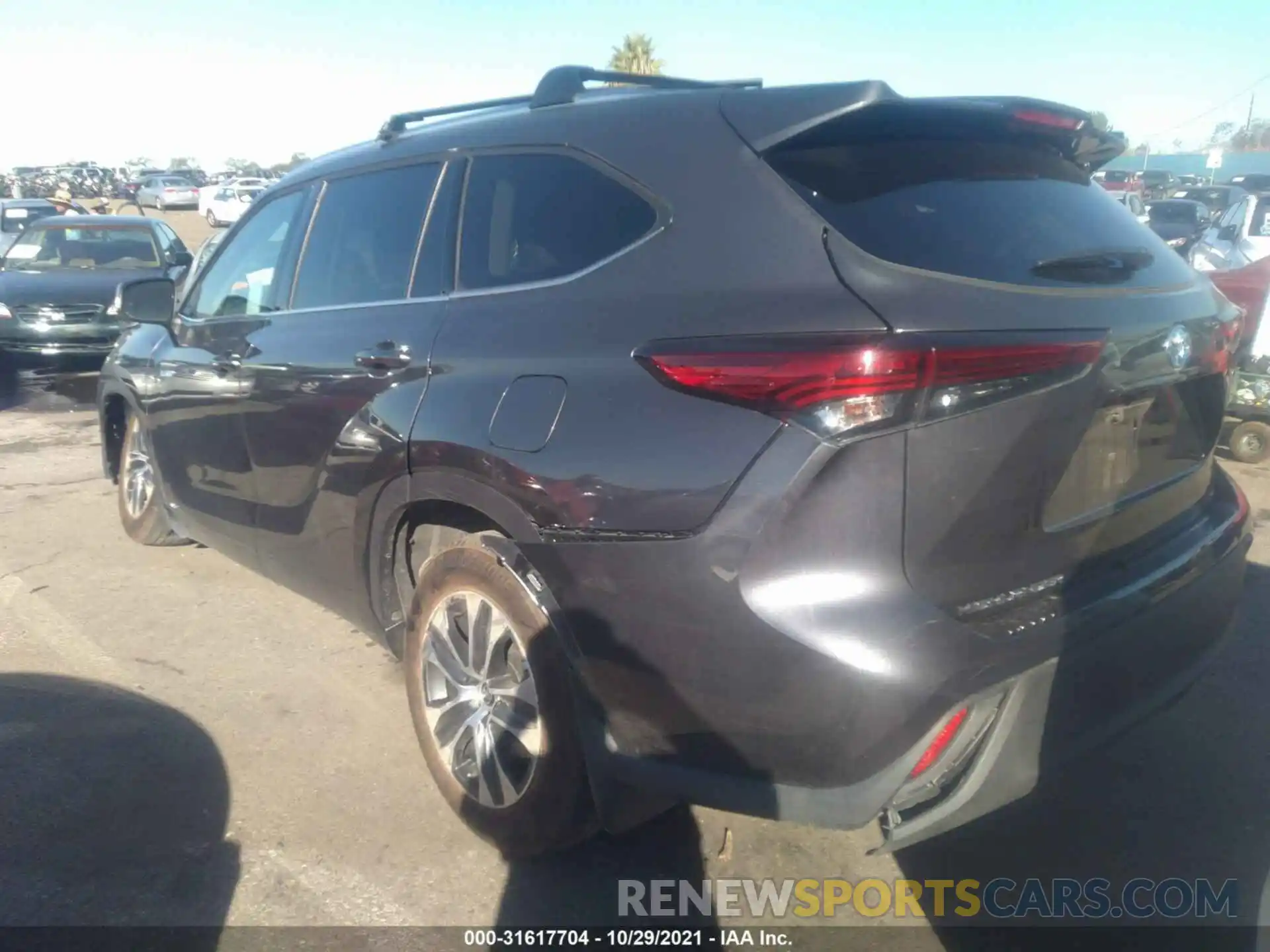 3 Photograph of a damaged car 5TDHBRCH4MS061082 TOYOTA HIGHLANDER 2021