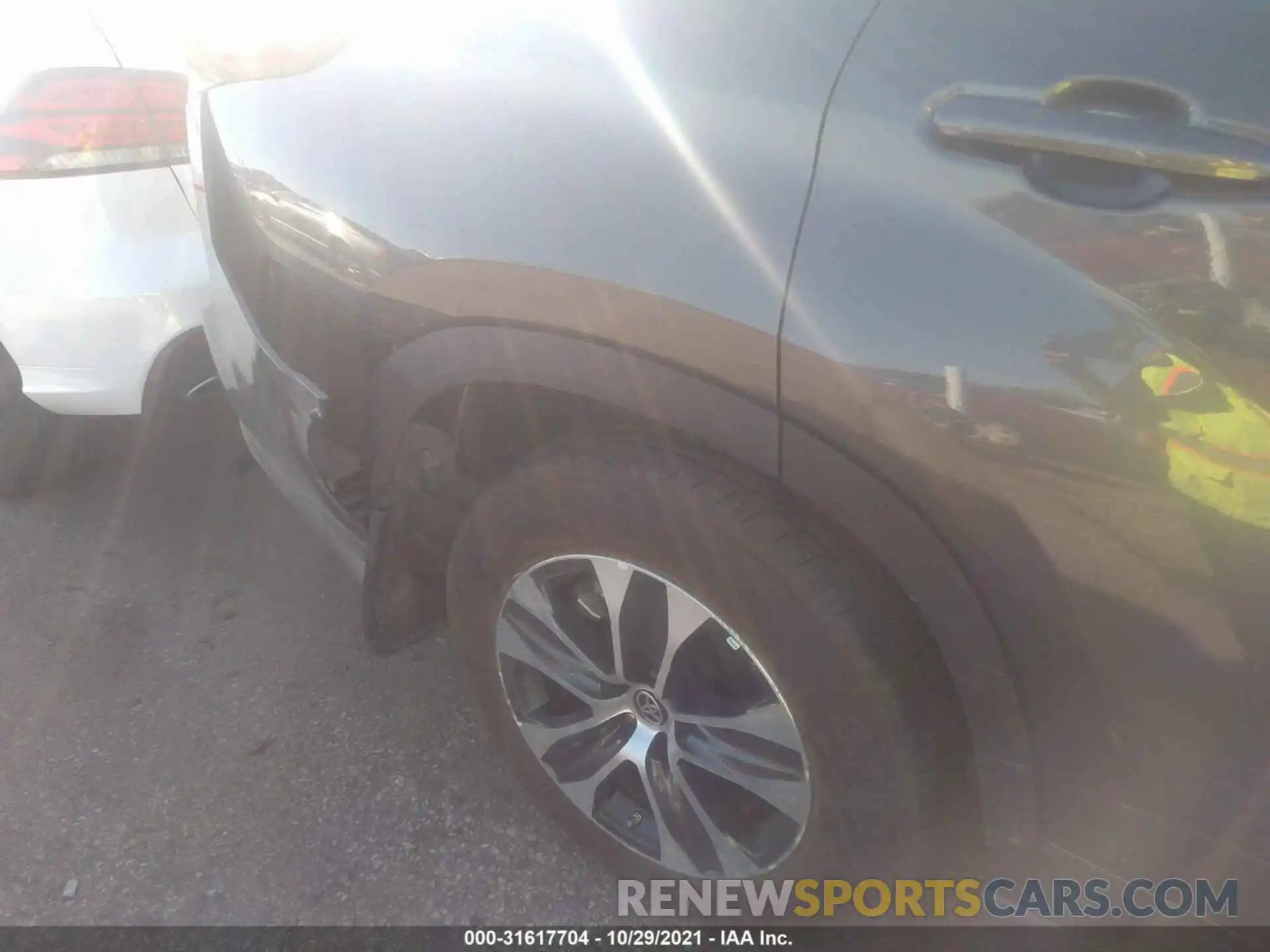 6 Photograph of a damaged car 5TDHBRCH4MS061082 TOYOTA HIGHLANDER 2021