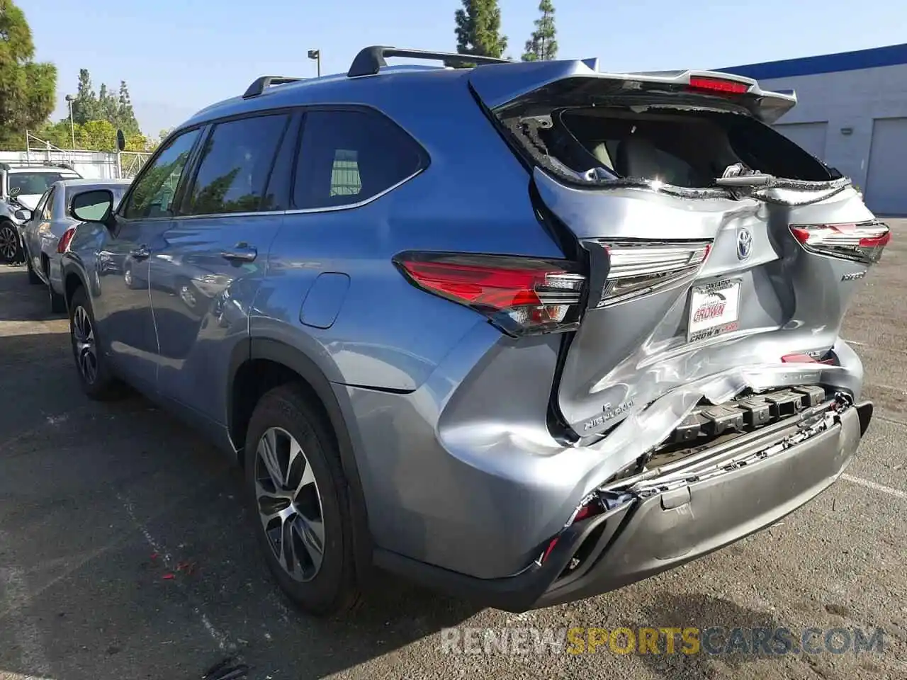 3 Photograph of a damaged car 5TDHBRCH4MS067111 TOYOTA HIGHLANDER 2021